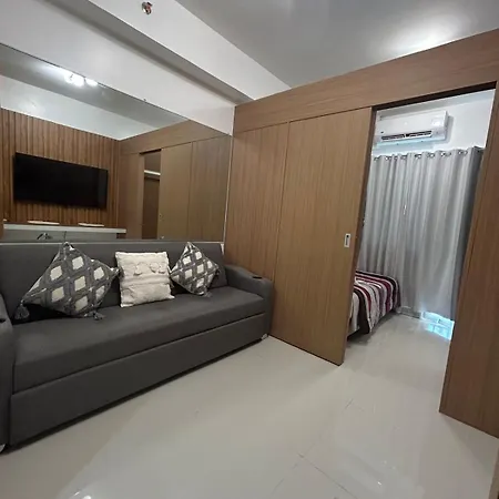 New Lush Makati 1Br Smart Tv Netflix Hi Speed Internet Apartment