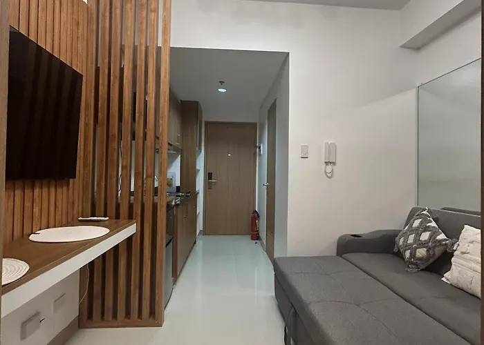 Lush Residences 1br Haven Makati Smart Tv Netflix Hi Speed Internet Apartment