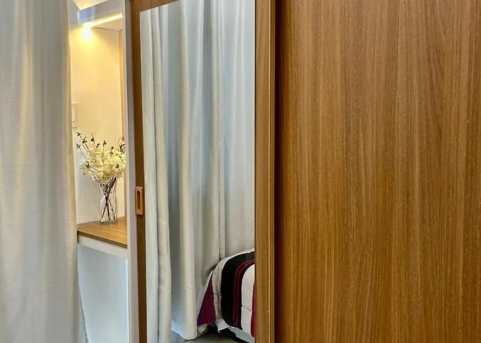 Apartment Lush Residences 1br Haven Makati Smart Tv Netflix Hi Speed Internet