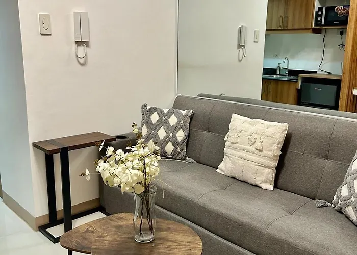 Lush Residences 1br Haven Makati Smart Tv Netflix Hi Speed Internet Apartment Manila