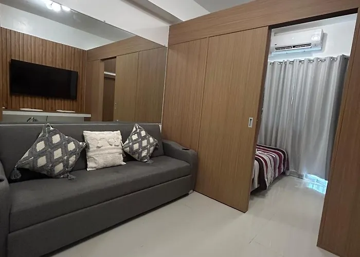 Lush Residences 1br Haven Makati Smart Tv Netflix Hi Speed Internet