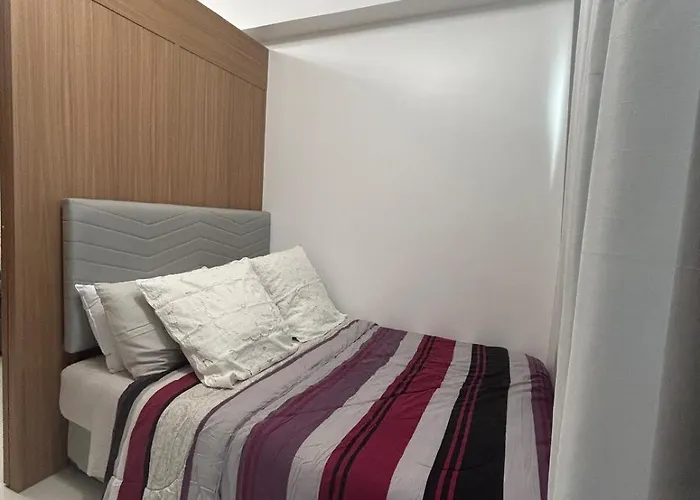 Lush Residences 1br Haven Makati Smart Tv Netflix Hi Speed Internet Apartment