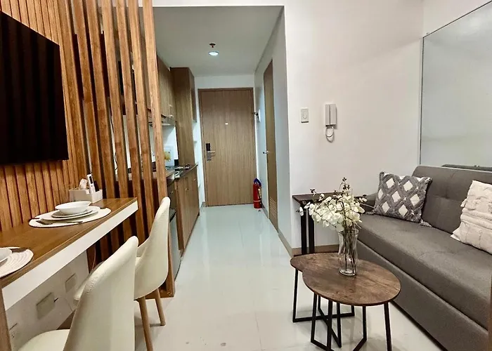 Lush Residences 1br Haven Makati Smart Tv Netflix Hi Speed Internet *