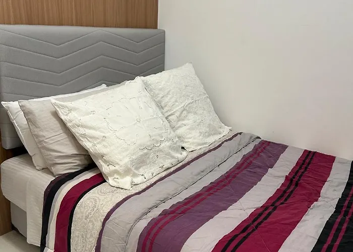 Lush Residences 1br Haven Makati Smart Tv Netflix Hi Speed Internet Manila