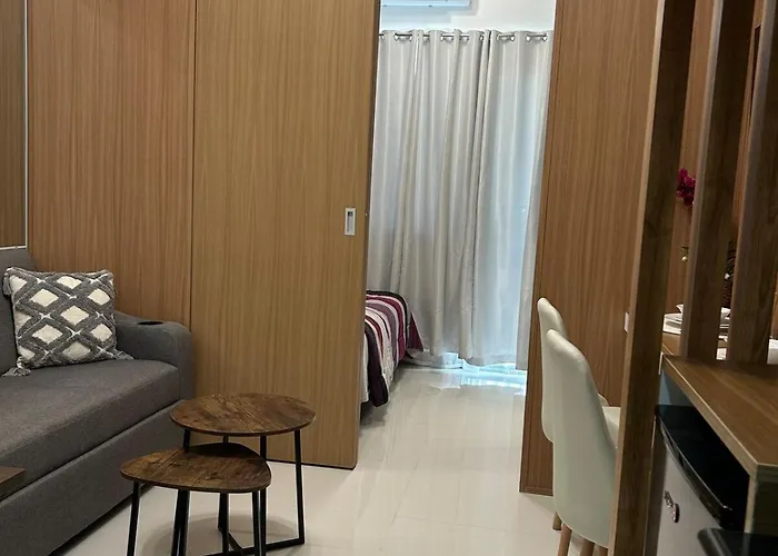 Lush Residences 1br Haven Makati Smart Tv Netflix Hi Speed Internet Apartment