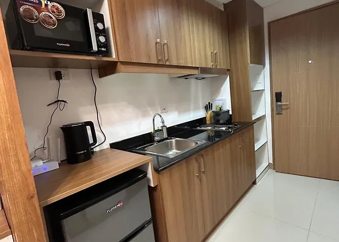 Apartment Lush Residences 1br Haven Makati Smart Tv Netflix Hi Speed Internet