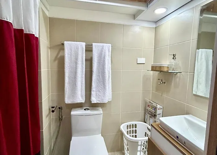 Lush Residences 1br Haven Makati Smart Tv Netflix Hi Speed Internet *